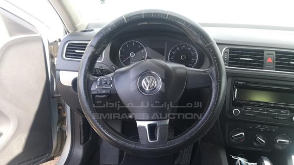 Photo 13 VIN: 3VWDX7AJ8DM357326 - VOLKSWAGEN JETTA 