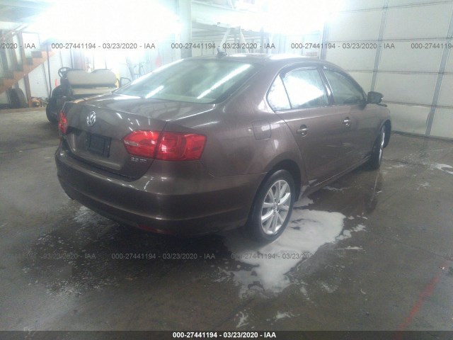 Photo 3 VIN: 3VWDX7AJ9BM319035 - VOLKSWAGEN JETTA SEDAN 