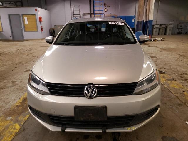 Photo 4 VIN: 3VWDX7AJ9BM329080 - VOLKSWAGEN JETTA 