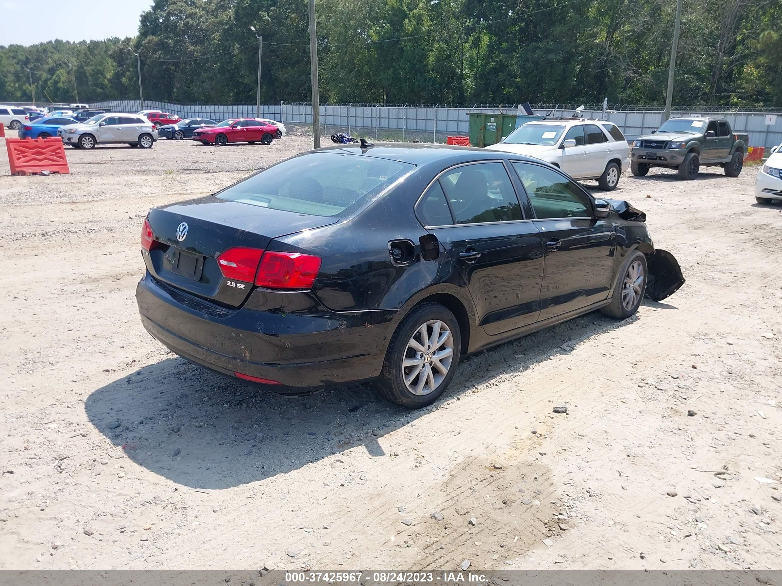 Photo 3 VIN: 3VWDX7AJ9CM422957 - VOLKSWAGEN JETTA 