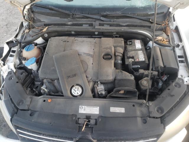 Photo 6 VIN: 3VWDX7AJ9DM210626 - VOLKSWAGEN JETTA SE 