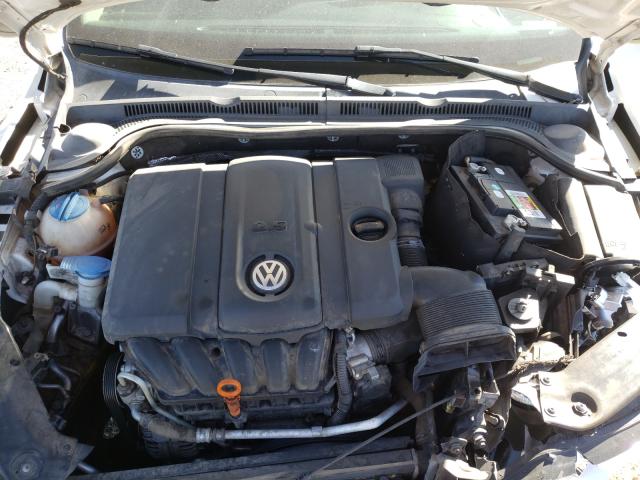 Photo 6 VIN: 3VWDX7AJ9DM397088 - VOLKSWAGEN JETTA SE 