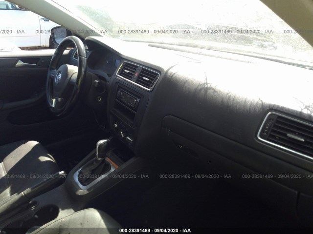 Photo 4 VIN: 3VWDX7AJXBM009508 - VOLKSWAGEN JETTA SEDAN 