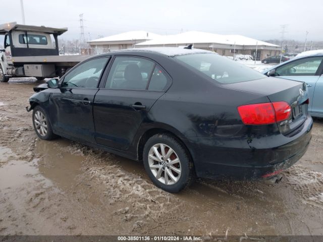 Photo 2 VIN: 3VWDX7AJXBM030231 - VOLKSWAGEN JETTA 