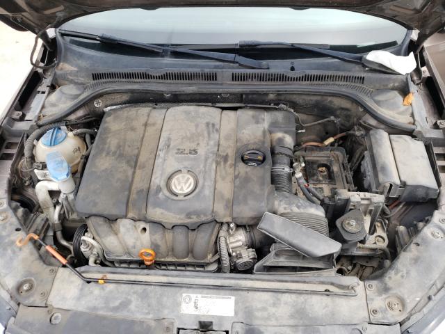 Photo 6 VIN: 3VWDX7AJXBM318721 - VOLKSWAGEN JETTA SE 