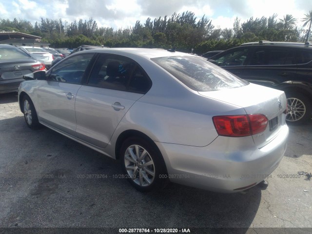 Photo 2 VIN: 3VWDX7AJXBM328245 - VOLKSWAGEN JETTA 