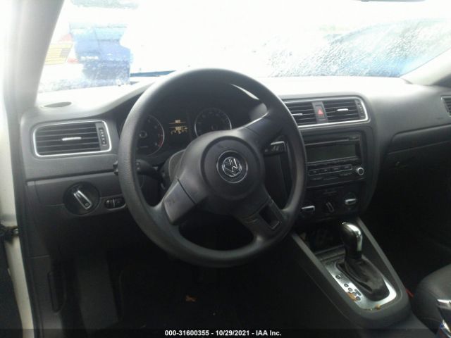 Photo 4 VIN: 3VWDX7AJXCM335794 - VOLKSWAGEN JETTA 