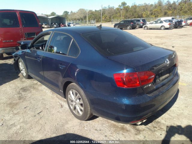 Photo 2 VIN: 3VWDX7AJXCM390195 - VOLKSWAGEN JETTA SEDAN 