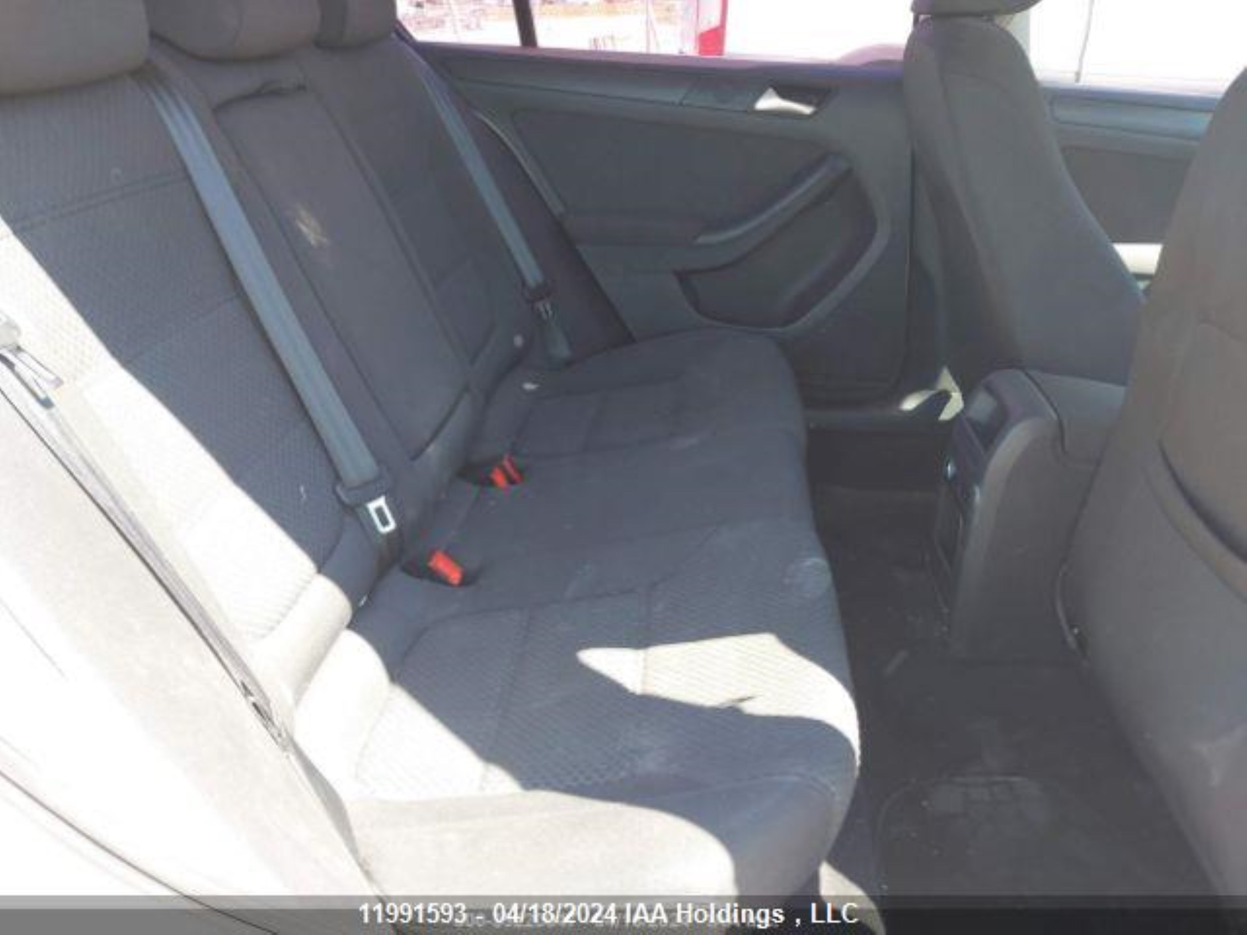 Photo 9 VIN: 3VWDX7AJXCM428251 - VOLKSWAGEN JETTA 