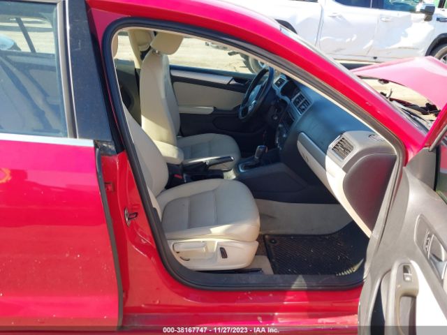 Photo 4 VIN: 3VWDX7AJXDM301288 - VOLKSWAGEN JETTA 