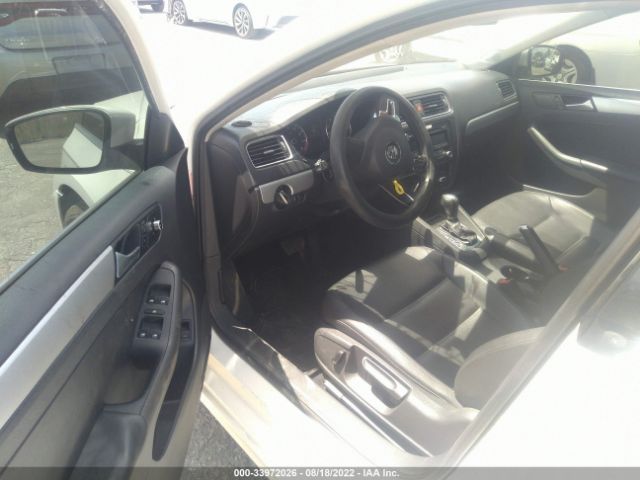 Photo 4 VIN: 3VWDX7AJXDM310332 - VOLKSWAGEN JETTA SEDAN 