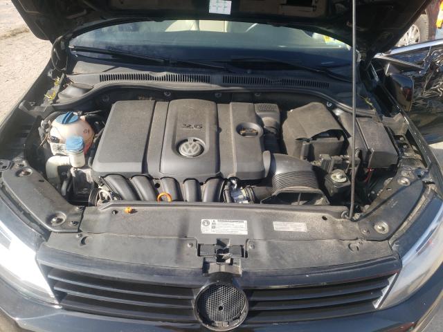 Photo 6 VIN: 3VWDX7AJXDM389260 - VOLKSWAGEN JETTA SE 