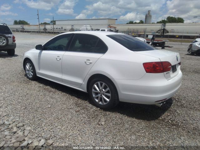 Photo 2 VIN: 3VWDX7AJXDM437114 - VOLKSWAGEN JETTA SEDAN 