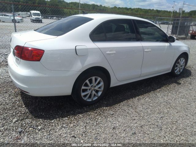 Photo 3 VIN: 3VWDX7AJXDM437114 - VOLKSWAGEN JETTA SEDAN 