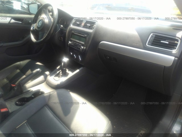 Photo 4 VIN: 3VWDX7AJXDM440935 - VOLKSWAGEN JETTA 