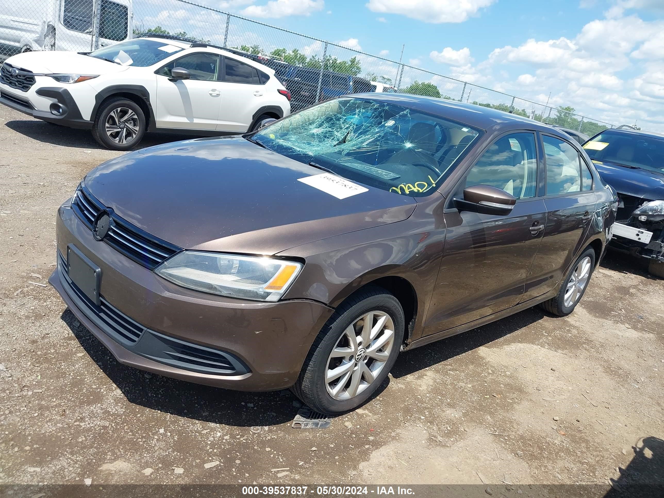 Photo 1 VIN: 3VWDZ7AJ0BM319435 - VOLKSWAGEN JETTA 