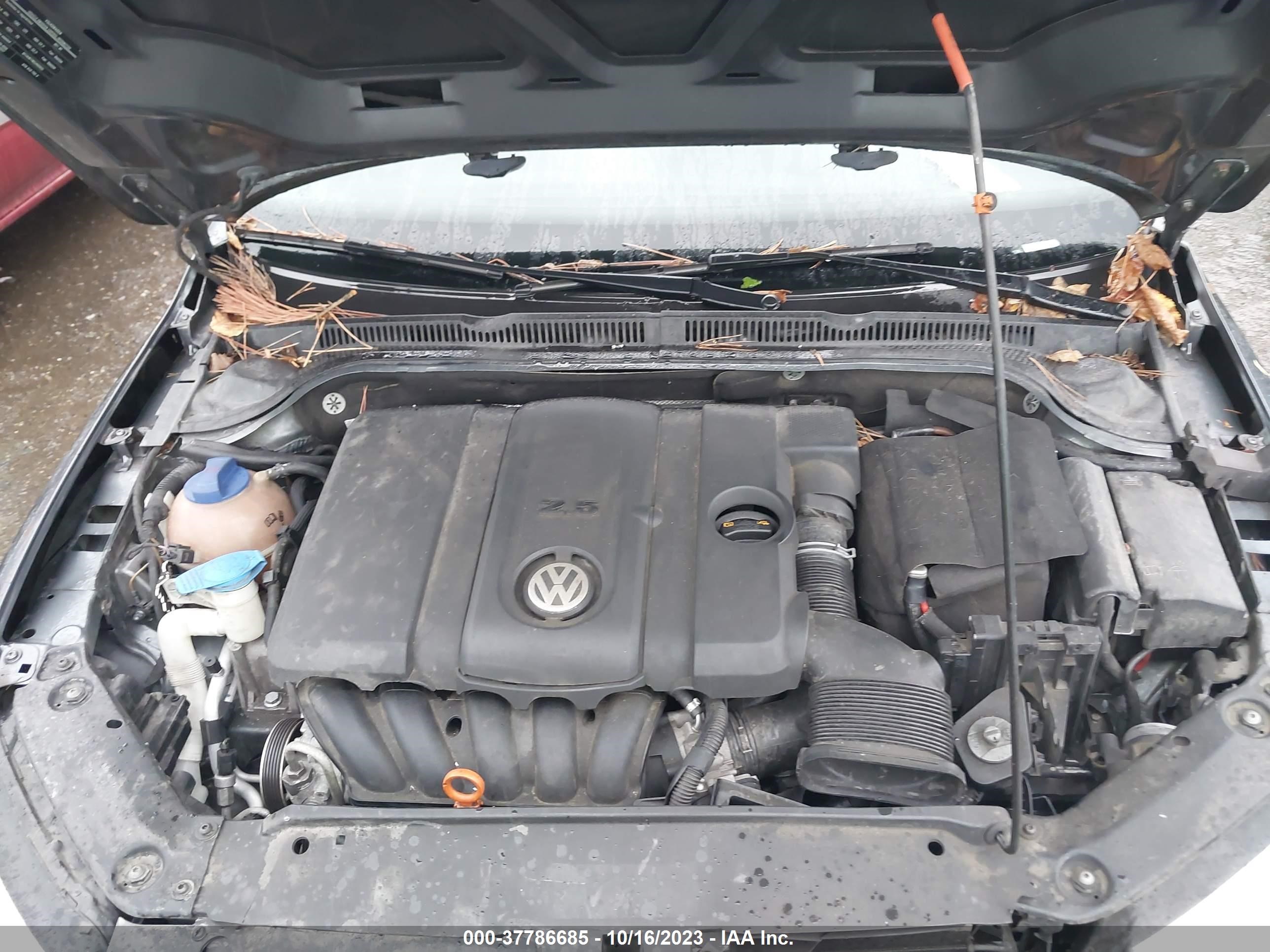 Photo 9 VIN: 3VWDZ7AJ0BM329270 - VOLKSWAGEN JETTA 