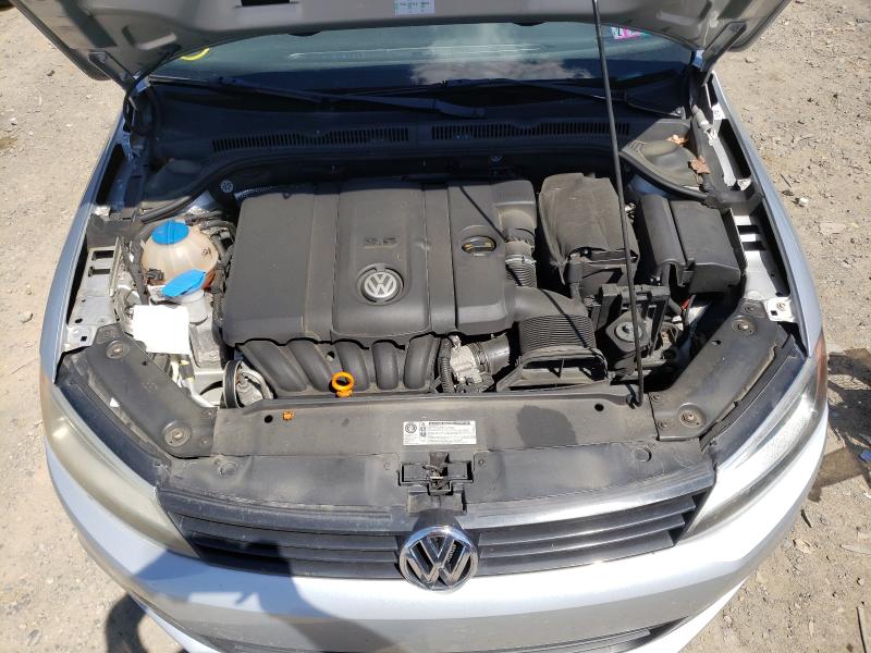 Photo 6 VIN: 3VWDZ7AJ0BM356940 - VOLKSWAGEN JETTA SE 