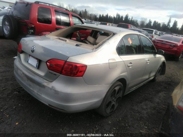 Photo 3 VIN: 3VWDZ7AJ0BM394331 - VOLKSWAGEN JETTA 