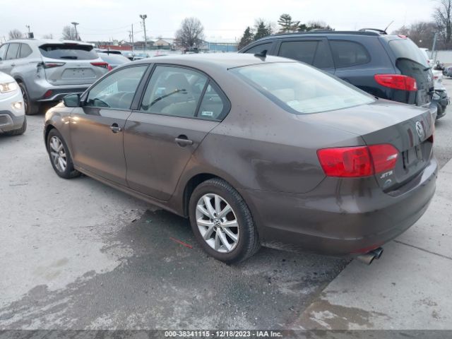 Photo 2 VIN: 3VWDZ7AJ1BM035019 - VOLKSWAGEN JETTA 