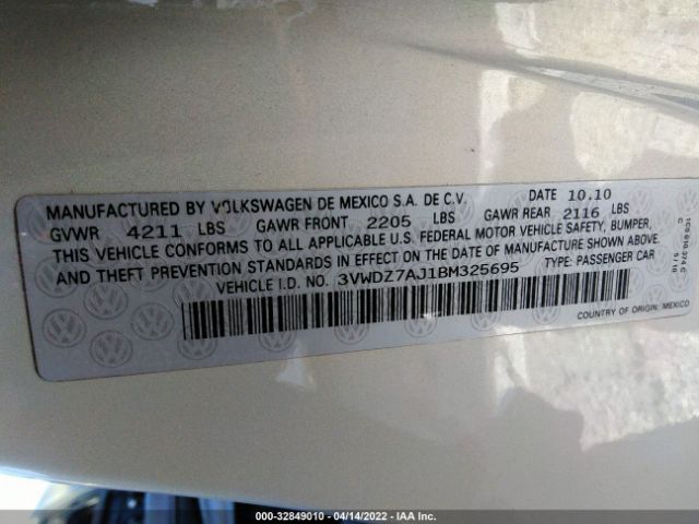 Photo 8 VIN: 3VWDZ7AJ1BM325695 - VOLKSWAGEN JETTA SEDAN 