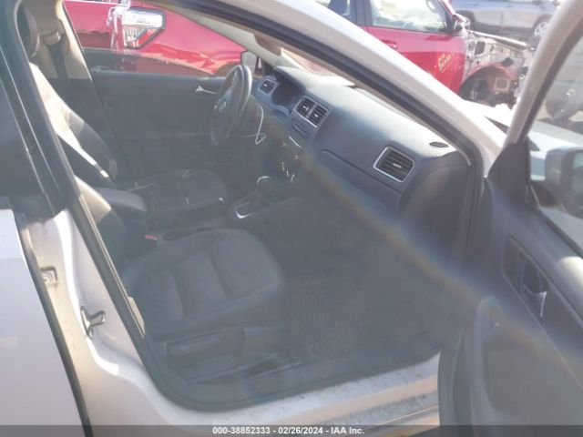 Photo 4 VIN: 3VWDZ7AJ1BM342464 - VOLKSWAGEN JETTA 