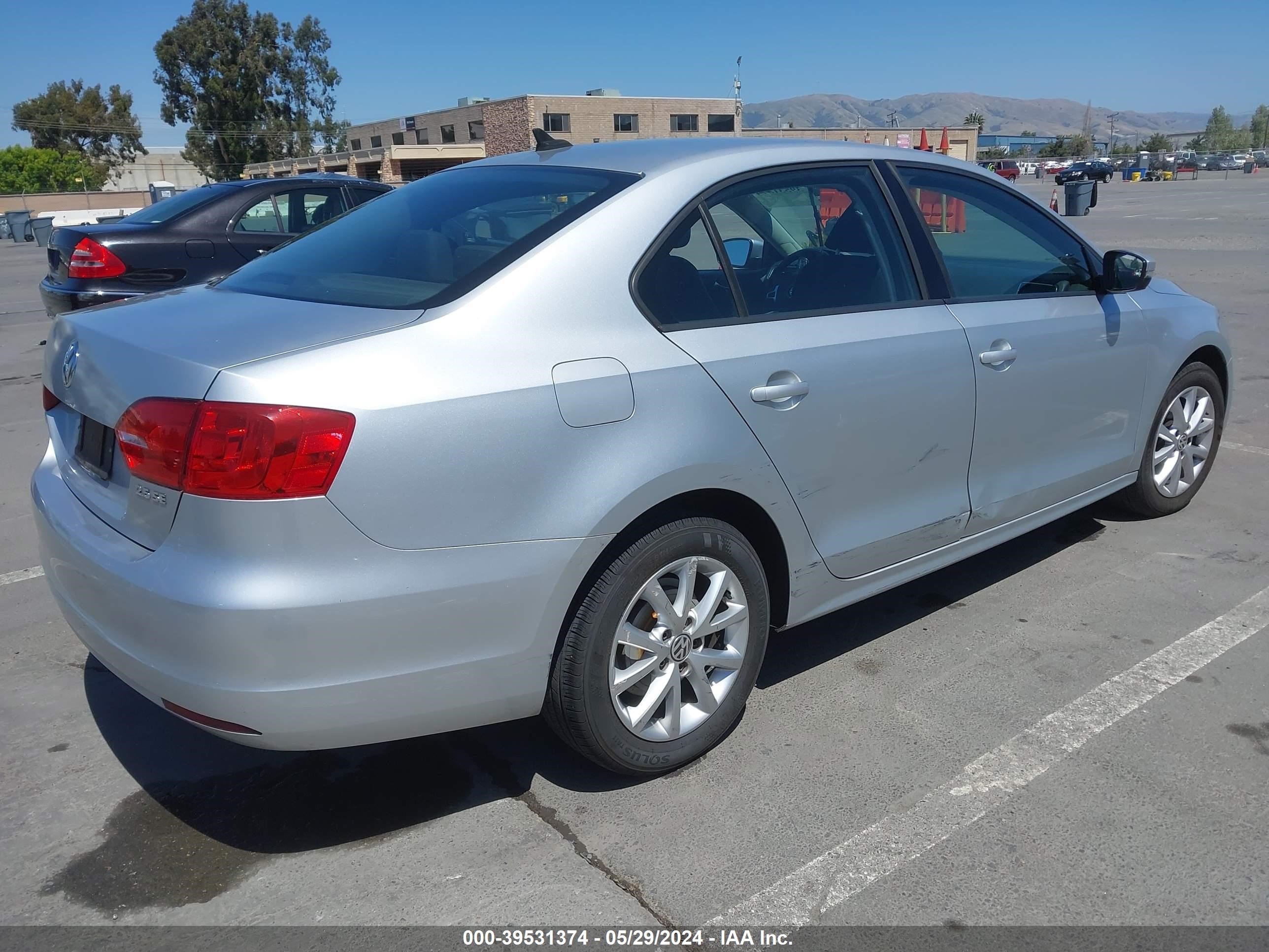 Photo 3 VIN: 3VWDZ7AJ1BM360897 - VOLKSWAGEN JETTA 