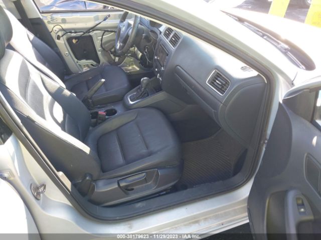 Photo 4 VIN: 3VWDZ7AJ2BM077683 - VOLKSWAGEN JETTA 