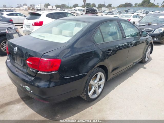 Photo 3 VIN: 3VWDZ7AJ2BM354512 - VOLKSWAGEN JETTA 