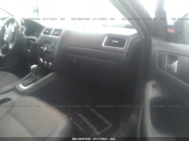 Photo 4 VIN: 3VWDZ7AJ2BM369141 - VOLKSWAGEN JETTA SEDAN 