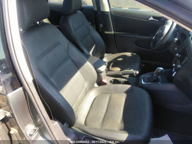 Photo 4 VIN: 3VWDZ7AJ2BM377837 - VOLKSWAGEN JETTA SEDAN 