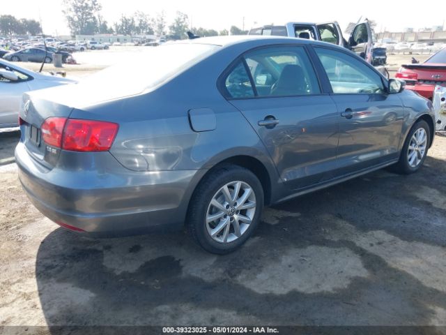 Photo 3 VIN: 3VWDZ7AJ2BM389132 - VOLKSWAGEN JETTA 