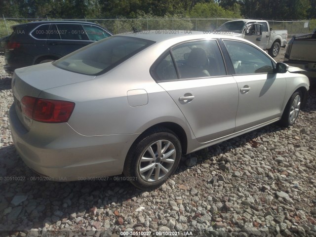 Photo 3 VIN: 3VWDZ7AJ3BM077286 - VOLKSWAGEN JETTA SEDAN 