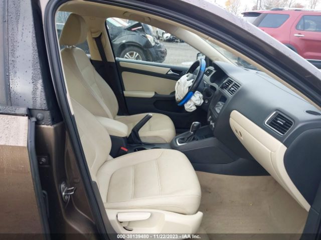 Photo 4 VIN: 3VWDZ7AJ3BM315881 - VOLKSWAGEN JETTA 