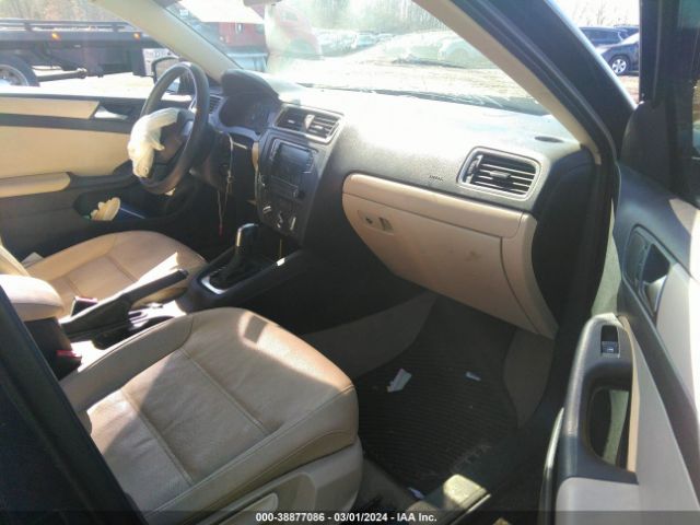 Photo 4 VIN: 3VWDZ7AJ3BM370623 - VOLKSWAGEN JETTA 