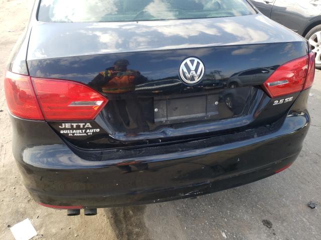 Photo 8 VIN: 3VWDZ7AJ4BM013029 - VOLKSWAGEN JETTA SE 