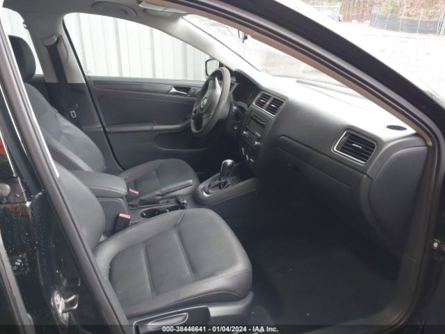 Photo 4 VIN: 3VWDZ7AJ4BM328669 - VOLKSWAGEN JETTA 