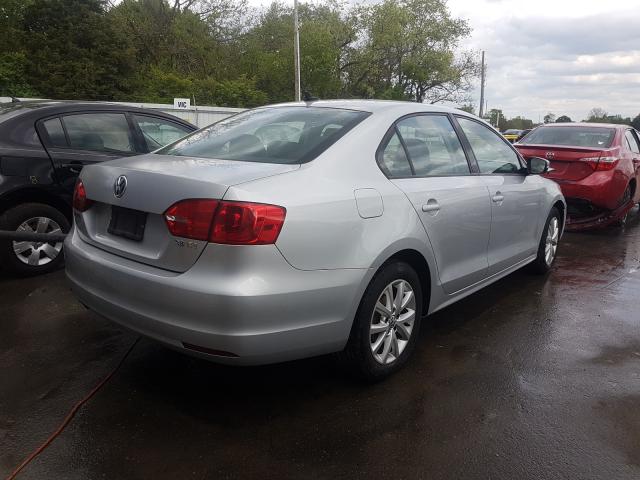 Photo 3 VIN: 3VWDZ7AJ4BM337078 - VOLKSWAGEN JETTA SE 