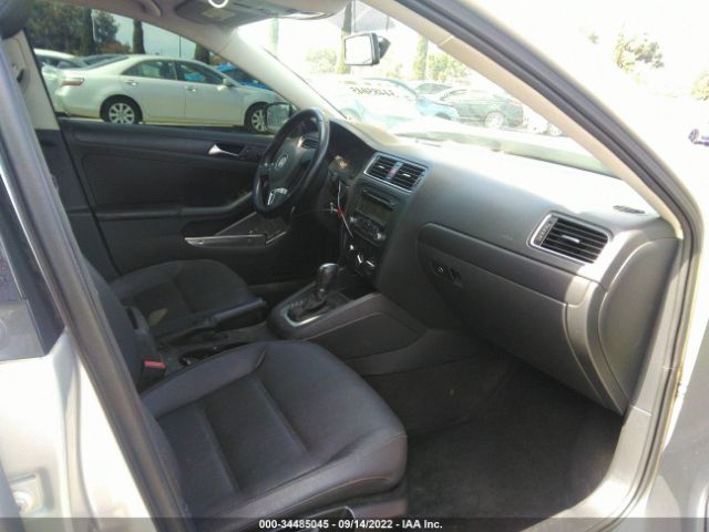 Photo 4 VIN: 3VWDZ7AJ4BM344077 - VOLKSWAGEN JETTA SEDAN 