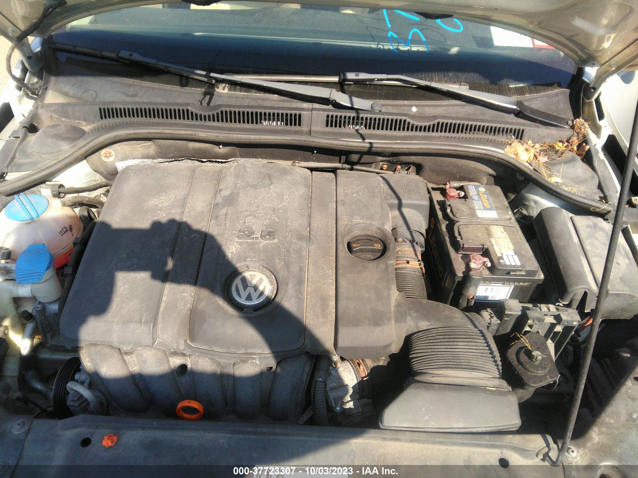 Photo 9 VIN: 3VWDZ7AJ4BM376706 - VOLKSWAGEN JETTA 