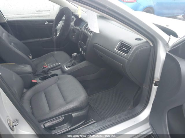 Photo 4 VIN: 3VWDZ7AJ5BM318944 - VOLKSWAGEN JETTA 