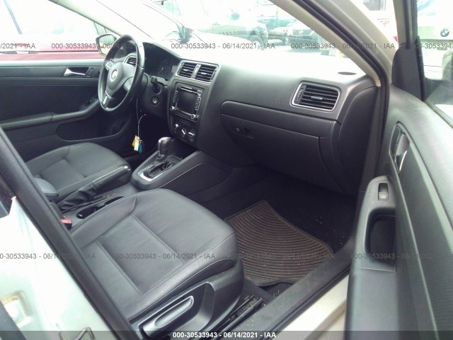 Photo 4 VIN: 3VWDZ7AJ5BM320435 - VOLKSWAGEN JETTA 