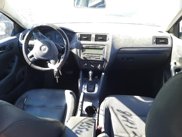 Photo 8 VIN: 3VWDZ7AJ5BM372258 - VOLKSWAGEN JETTA SE 