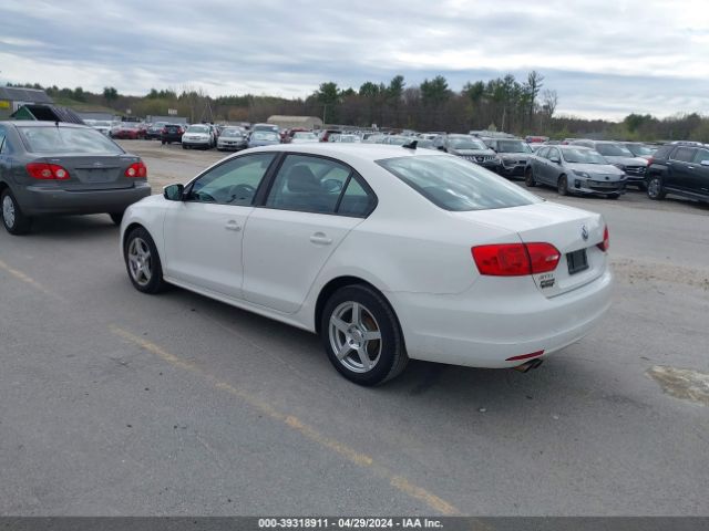 Photo 2 VIN: 3VWDZ7AJ5BM385513 - VOLKSWAGEN JETTA 