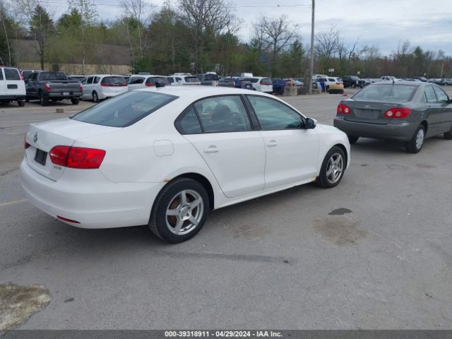 Photo 3 VIN: 3VWDZ7AJ5BM385513 - VOLKSWAGEN JETTA 