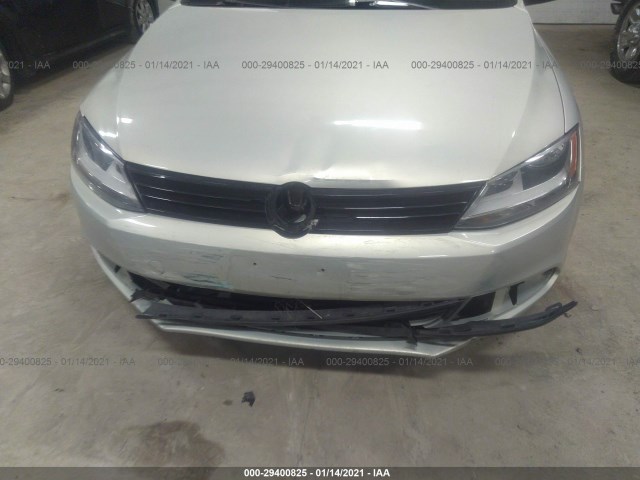 Photo 5 VIN: 3VWDZ7AJ6BM050406 - VOLKSWAGEN JETTA 