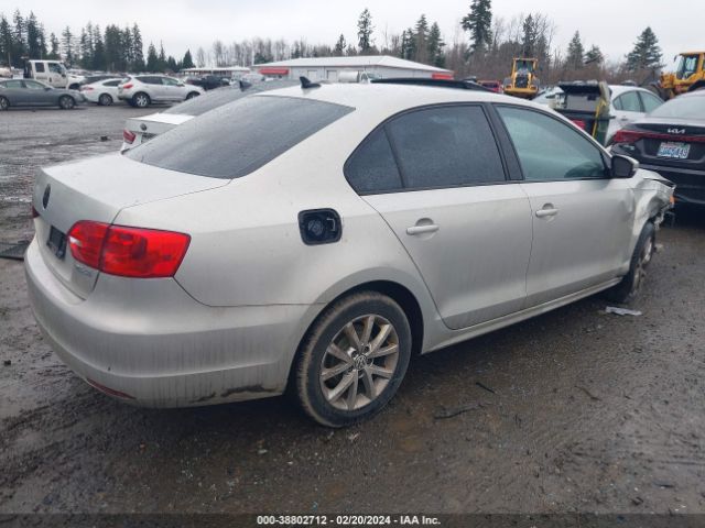 Photo 3 VIN: 3VWDZ7AJ6BM306527 - VOLKSWAGEN JETTA 