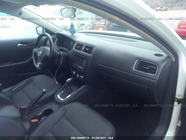 Photo 4 VIN: 3VWDZ7AJ6BM321531 - VOLKSWAGEN JETTA SEDAN 