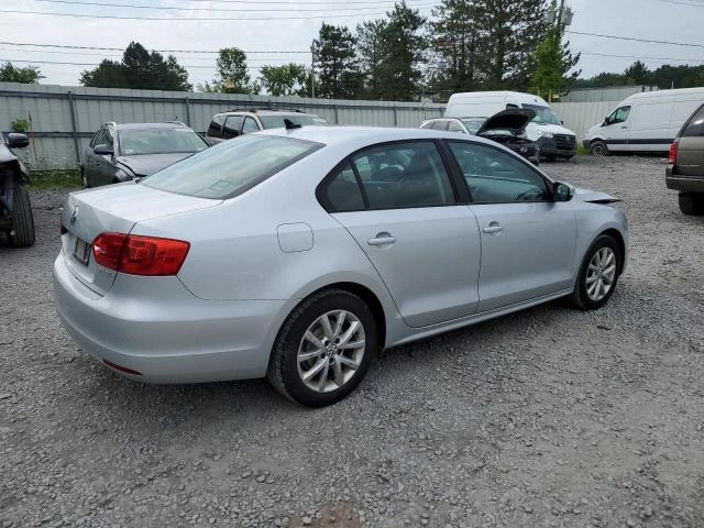 Photo 2 VIN: 3VWDZ7AJ6BM366663 - VOLKSWAGEN JETTA SE 