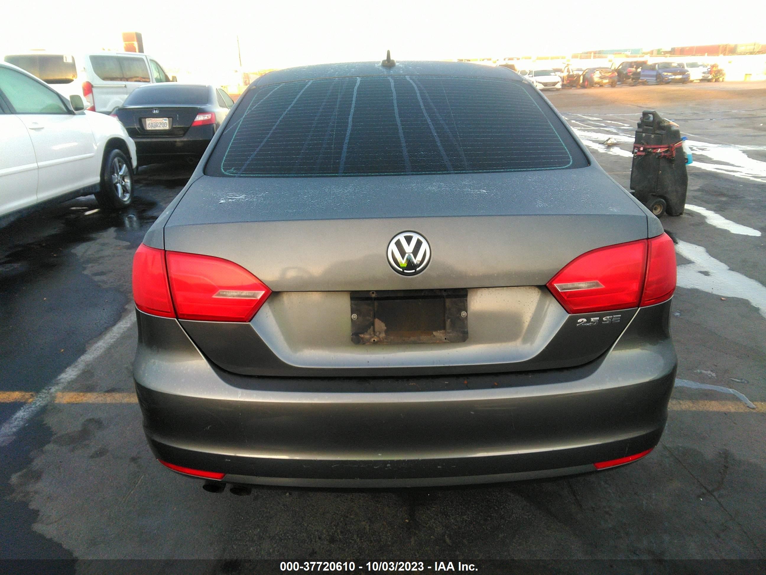 Photo 16 VIN: 3VWDZ7AJ6BM378392 - VOLKSWAGEN JETTA 